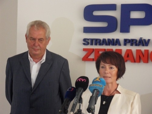 Jiřina Rippelová s Milošem Zemanem.